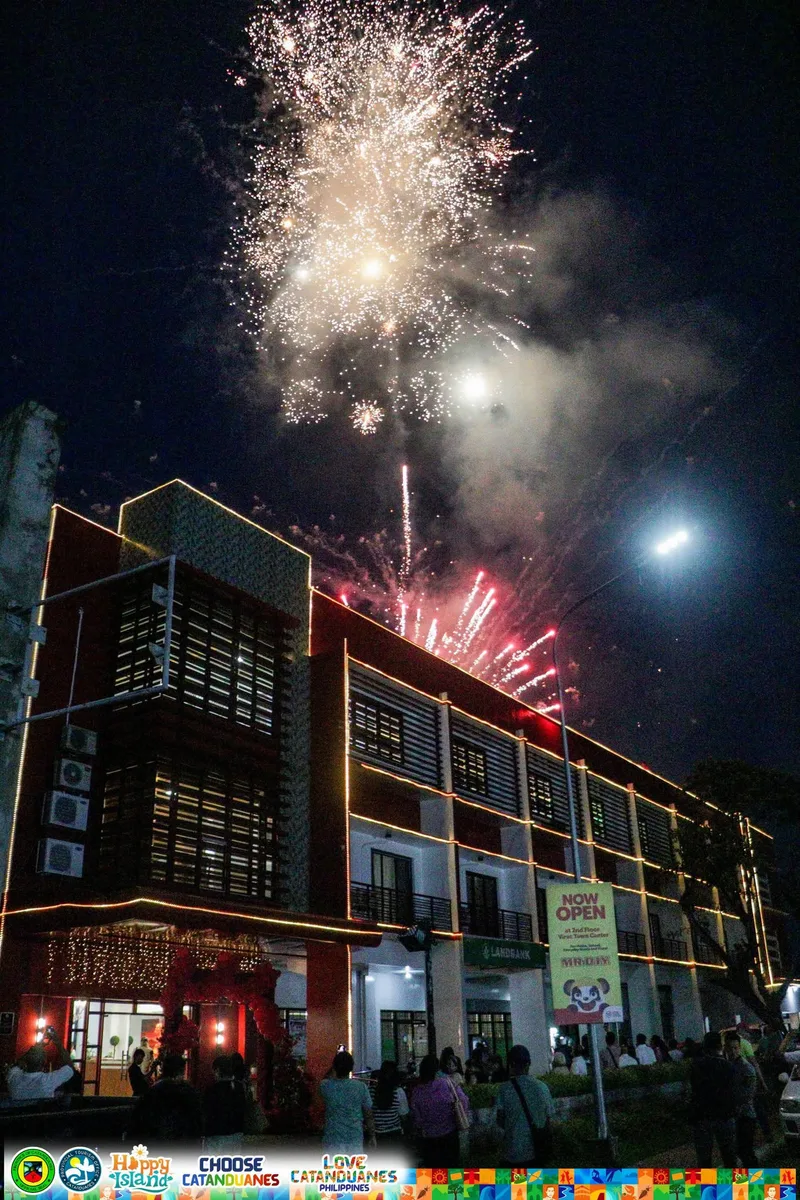 Photo of Island Red Hotel